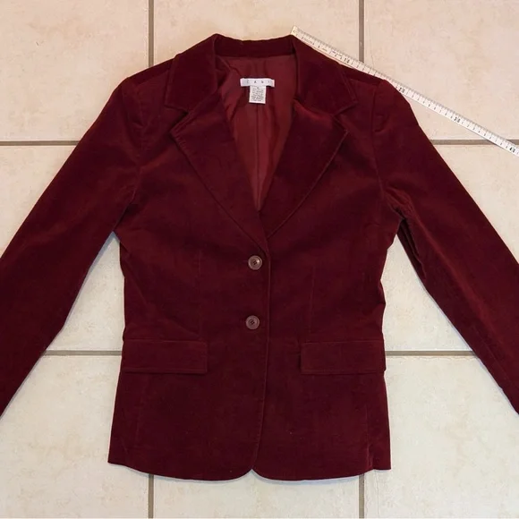 91% Cotton Vintage Cabi Red Embroidered Floral Velvet Whimsigoth 90s Blazer - Picture 12 of 16